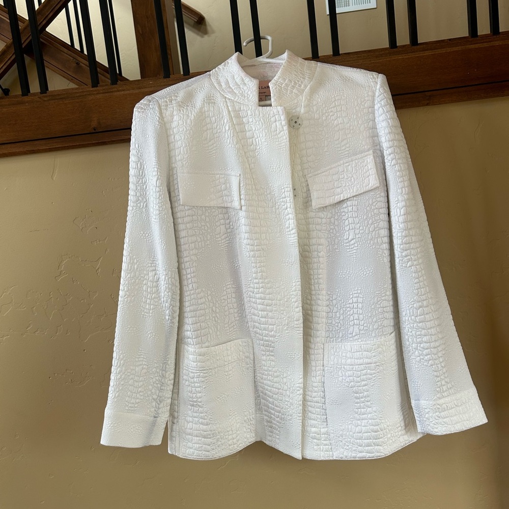 Black label by Chicos top size 4